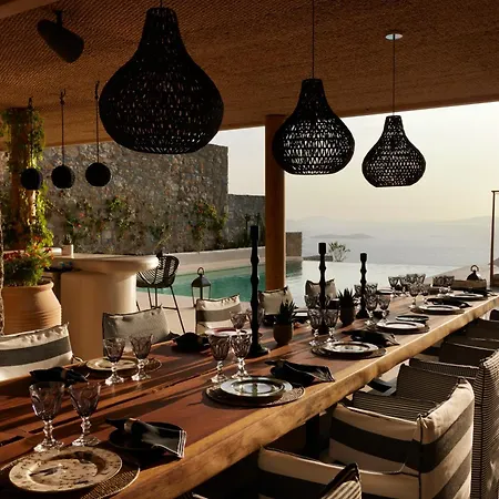 Silver Breeze Villa *